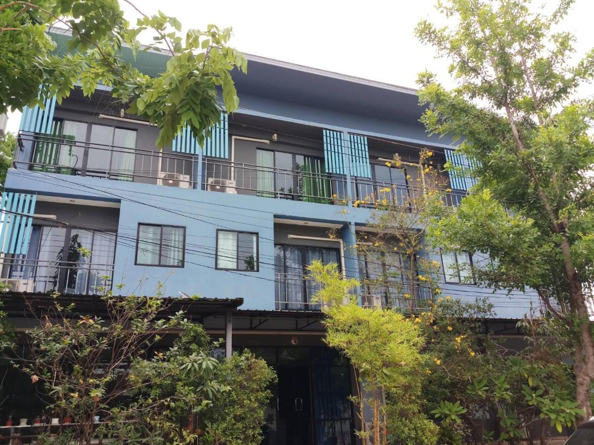 V Tharm Hotel Udonthani Kültér fotó