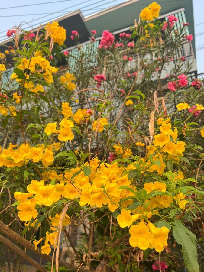 V Tharm Hotel Udonthani Kültér fotó