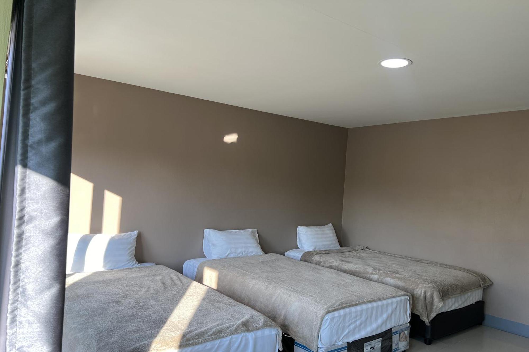 V Tharm Hotel Udonthani Kültér fotó