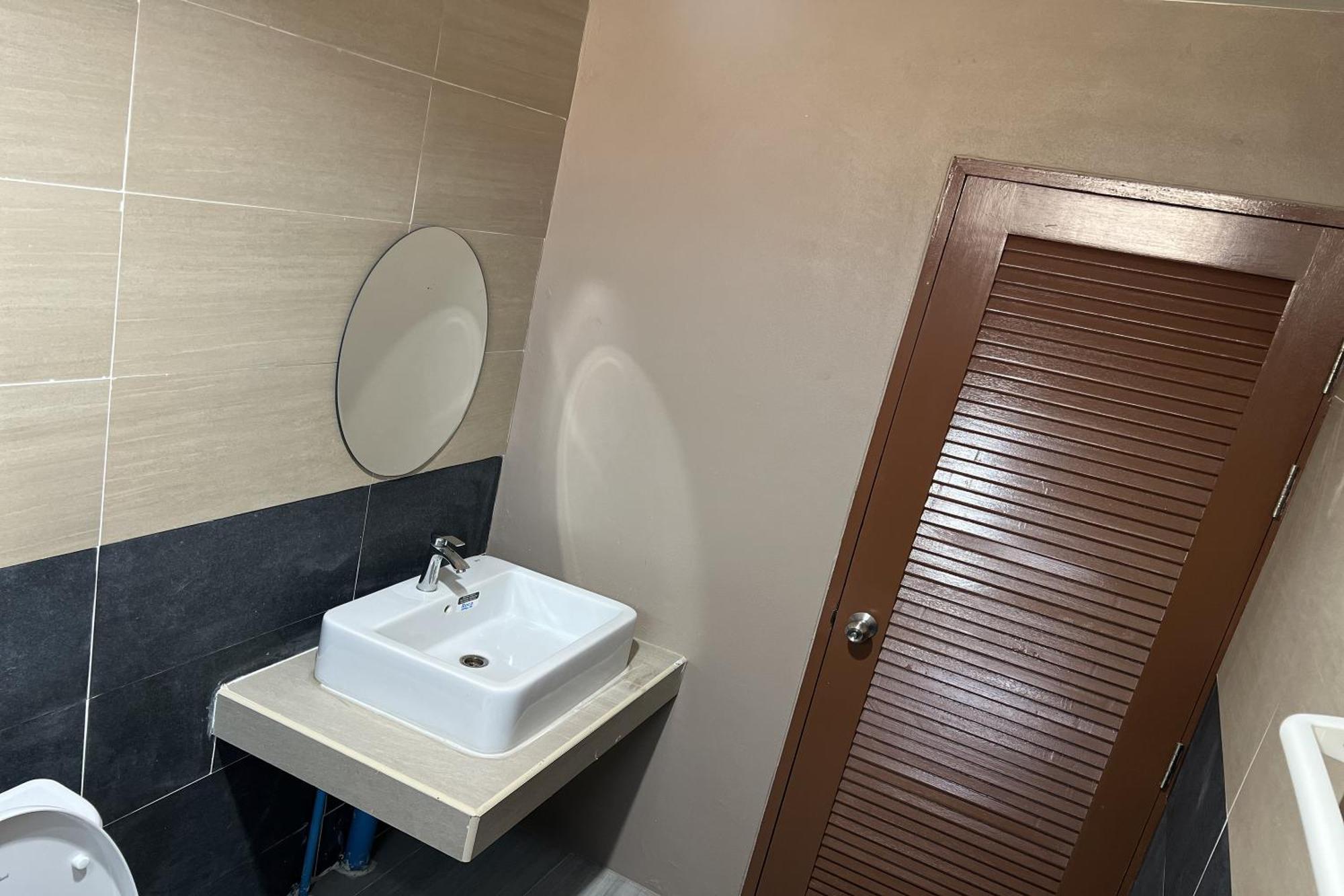V Tharm Hotel Udonthani Kültér fotó