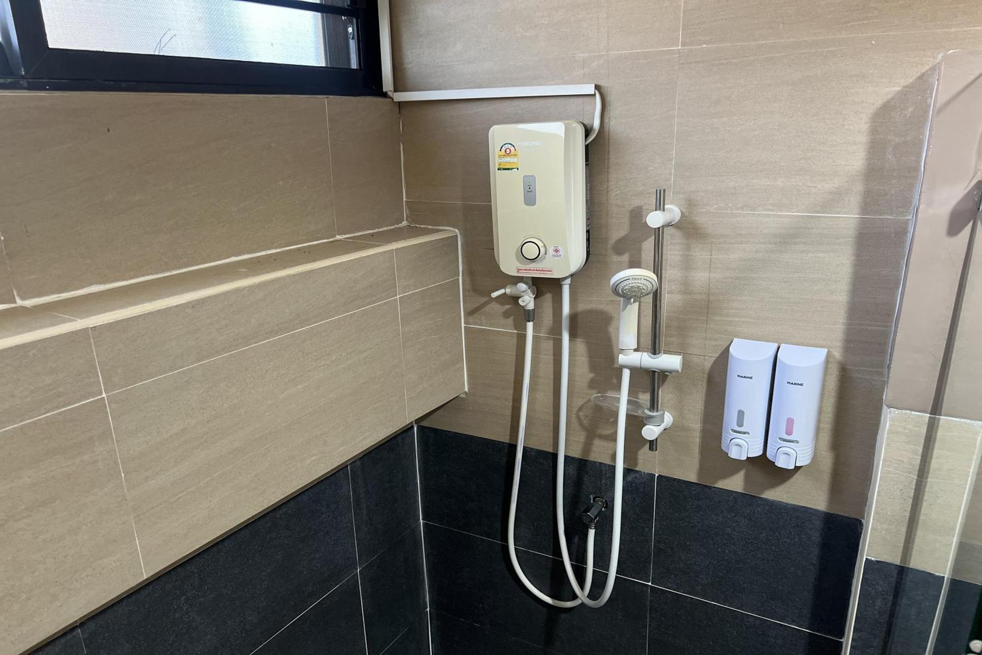 V Tharm Hotel Udonthani Kültér fotó