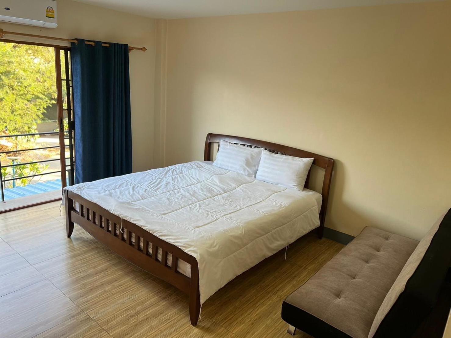V Tharm Hotel Udonthani Kültér fotó