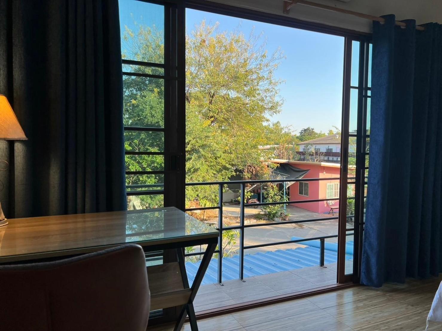 V Tharm Hotel Udonthani Kültér fotó